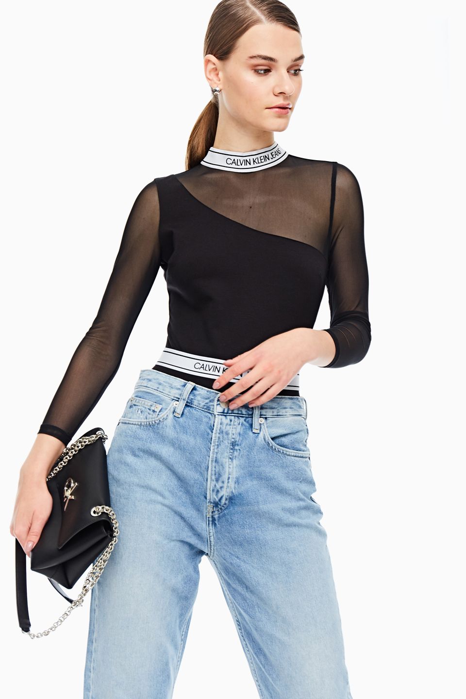 Боди женское Calvin Klein Jeans J20J214150.BAE0 черное M INT, Черный, J20J214150.BAE0
Боди женское Calvin Klein Jeans J20J214150.BAE0 черное M INT, Черный, J20J214150.BAE0