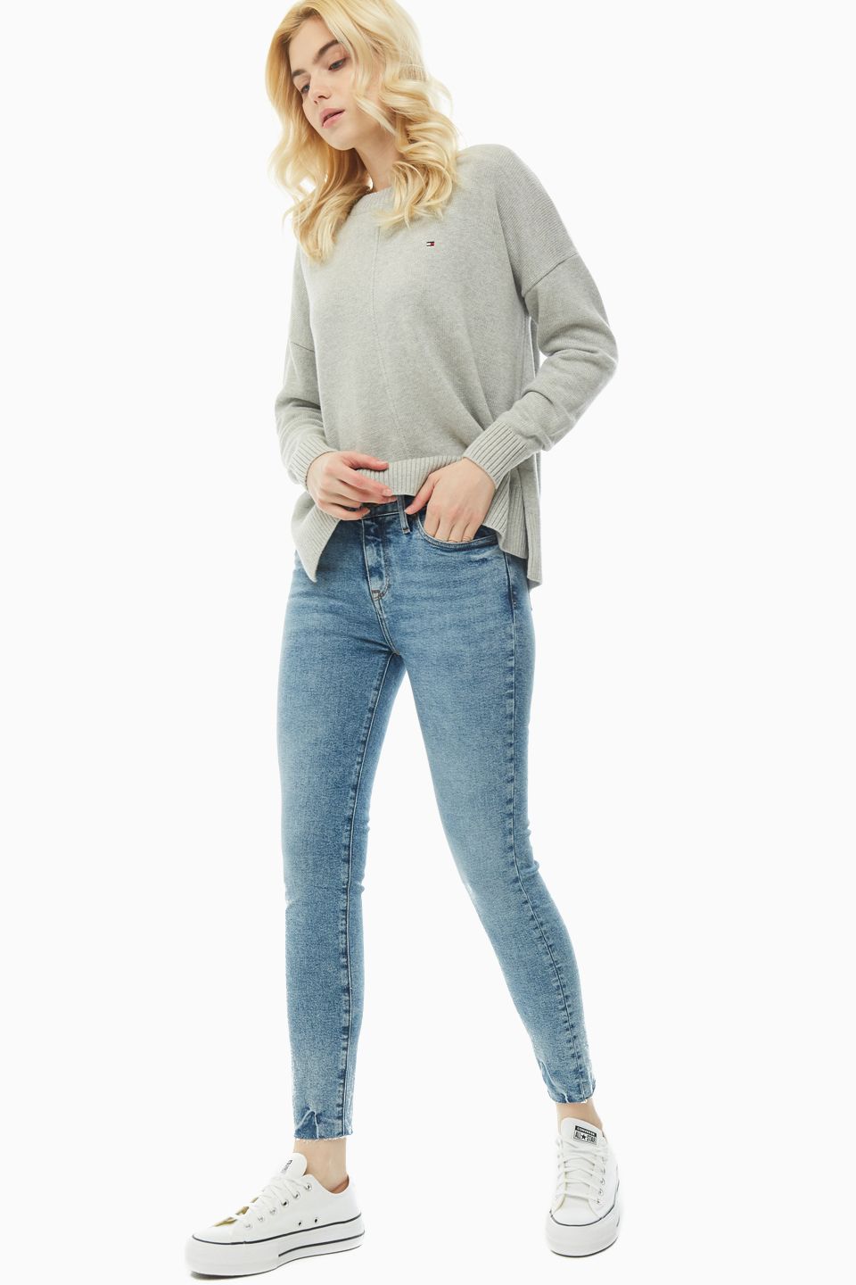 Джинсы женские Tommy Hilfiger WW0WW26483 1BD nali синие 29/30 US, Синий, WW0WW26483 1BD nali
Джинсы женские Tommy Hilfiger WW0WW26483 1BD nali синие 29/30 US, Синий, WW0WW26483 1BD nali