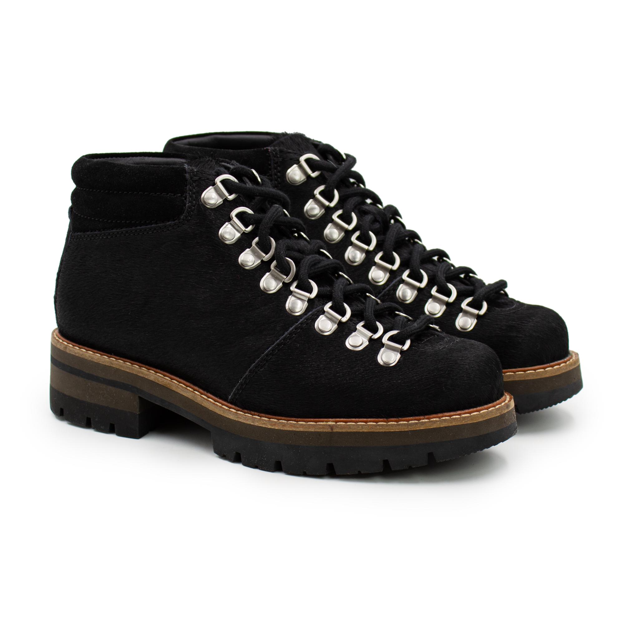 Ботинки женские Clarks Orianna Alpine 26161653 черные 37 EU, Черный, Orianna Alpine 26161653
Ботинки женские Clarks Orianna Alpine 26161653 черные 37 EU, Черный, Orianna Alpine 26161653