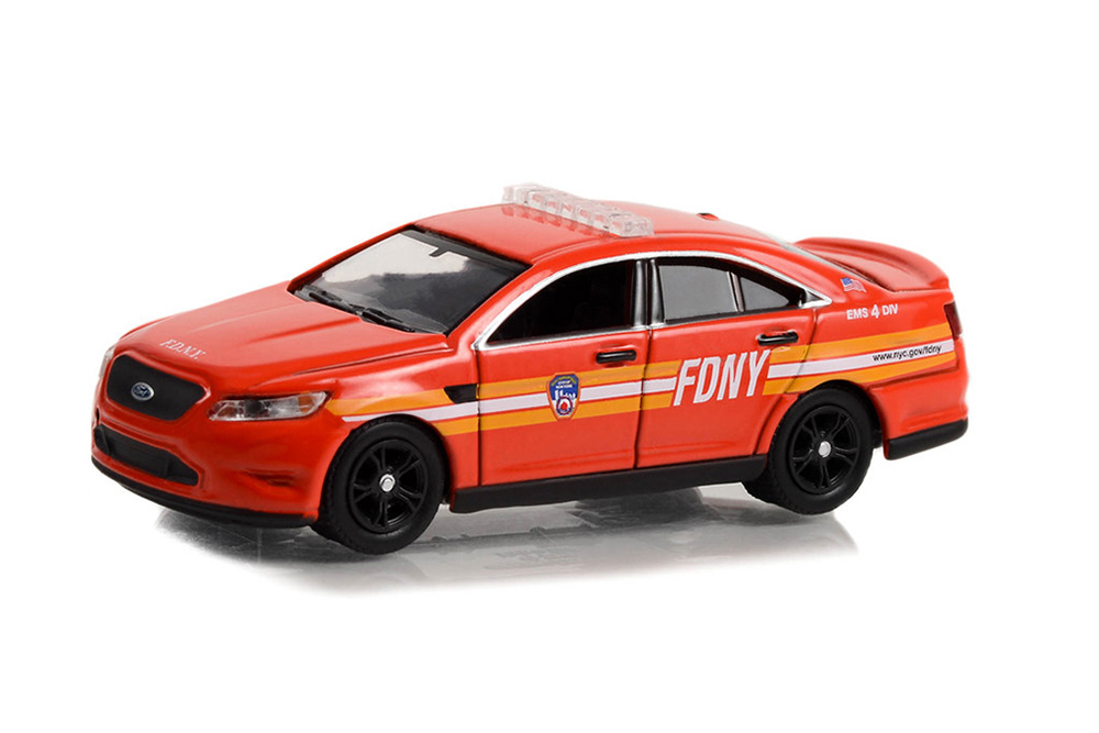 Ford police interceptor sedan fire department city of new york (fdny) ems division 4 2016, Красный
Ford police interceptor sedan fire department city of new york (fdny) ems division 4 2016, Красный