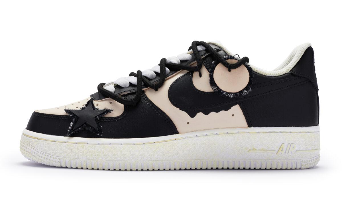 Кеды унисекс Nike Air Force 1 Low BIGNIU GS черные 35.5 EU, Черный, Air Force 1 Low BIGNIU GS
Кеды унисекс Nike Air Force 1 Low BIGNIU GS черные 35.5 EU, Черный, Air Force 1 Low BIGNIU GS