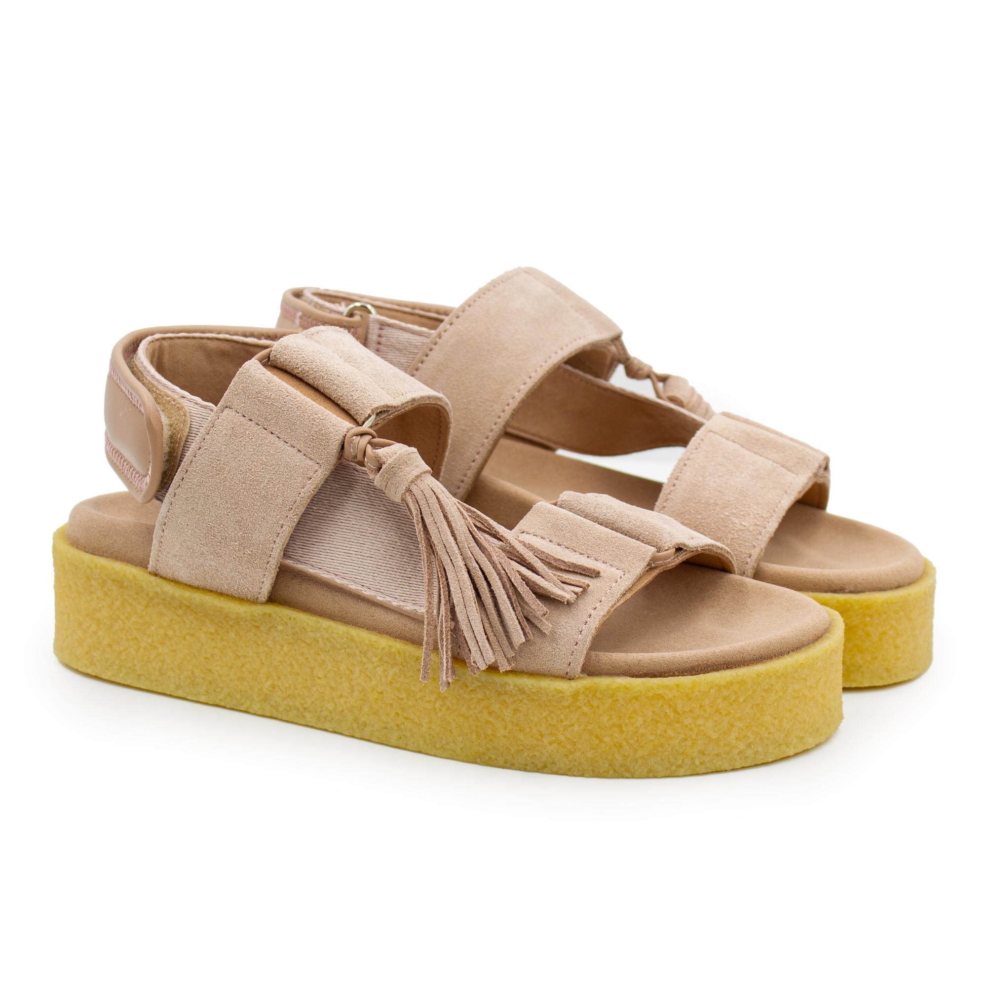 Сандалии женские Clarks Crepe SNDL 26164517 бежевые 39.5 EU, Бежевый, Crepe SNDL 26164517
Сандалии женские Clarks Crepe SNDL 26164517 бежевые 39.5 EU, Бежевый, Crepe SNDL 26164517