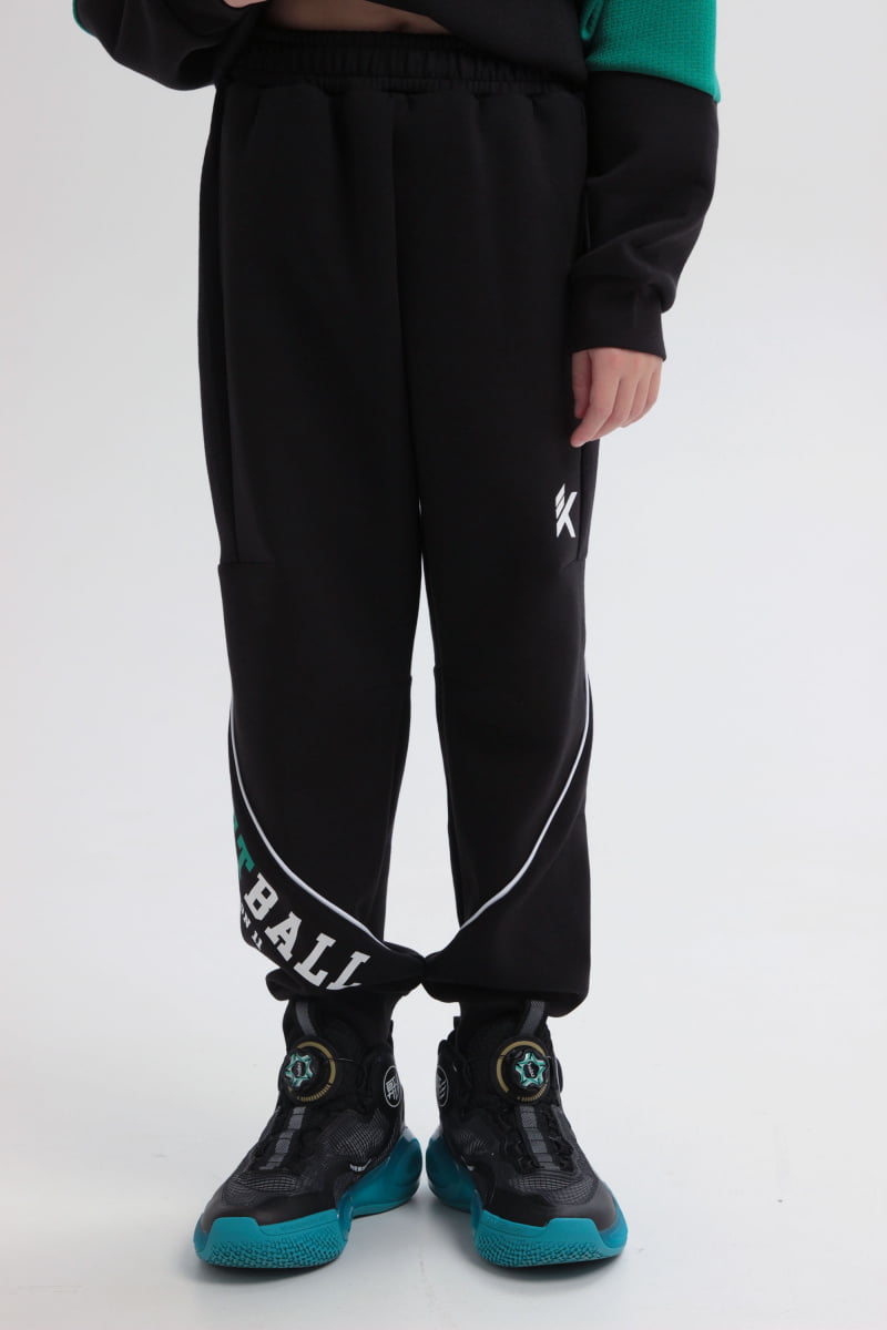 Брюки детские Anta Kt a-sports shape W352341708_1, Черный, 164, Kt a-sports shape W352341708
Брюки детские Anta Kt a-sports shape W352341708_1, Черный, 164, Kt a-sports shape W352341708