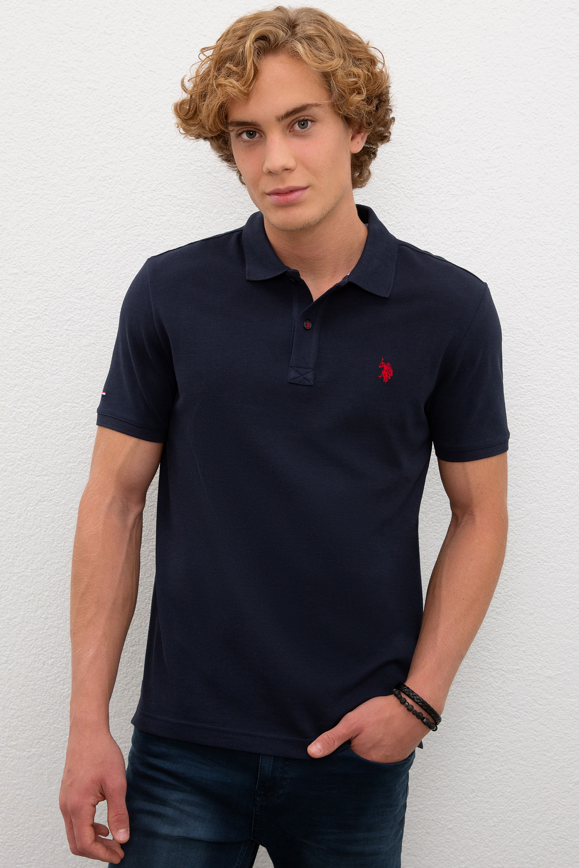 Футболка мужская U.S. POLO Assn. G081SZ0110TP04IY020-O синяя S, Синий, G081SZ0110TP04IY020-O
Футболка мужская U.S. POLO Assn. G081SZ0110TP04IY020-O синяя S, Синий, G081SZ0110TP04IY020-O