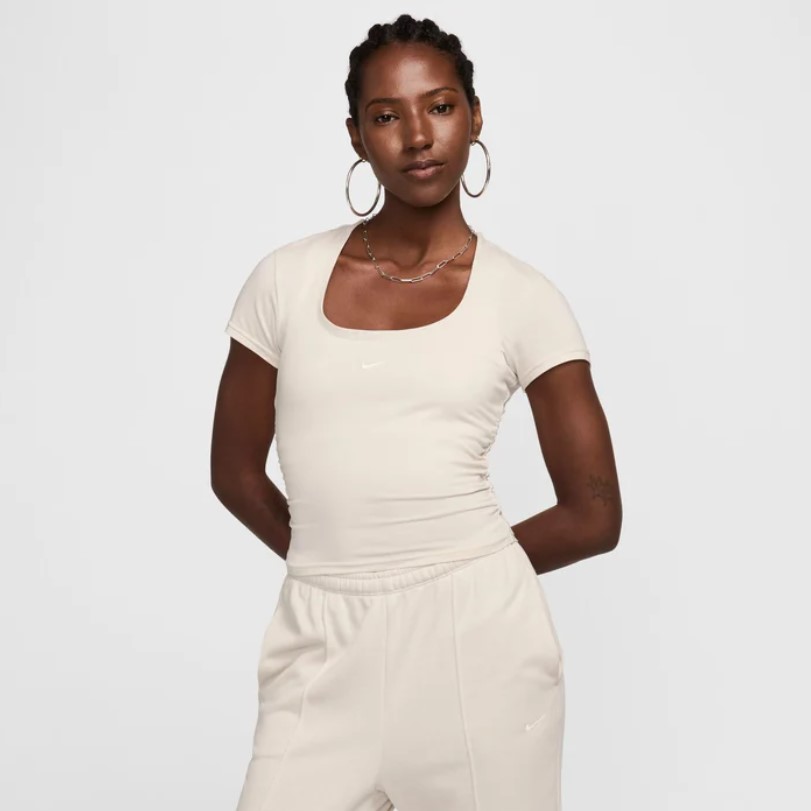 Майка женская Nike Sportswear Chill Knit FZ7990 белая XS, Белый, Sportswear Chill Knit
Майка женская Nike Sportswear Chill Knit FZ7990 белая XS, Белый, Sportswear Chill Knit