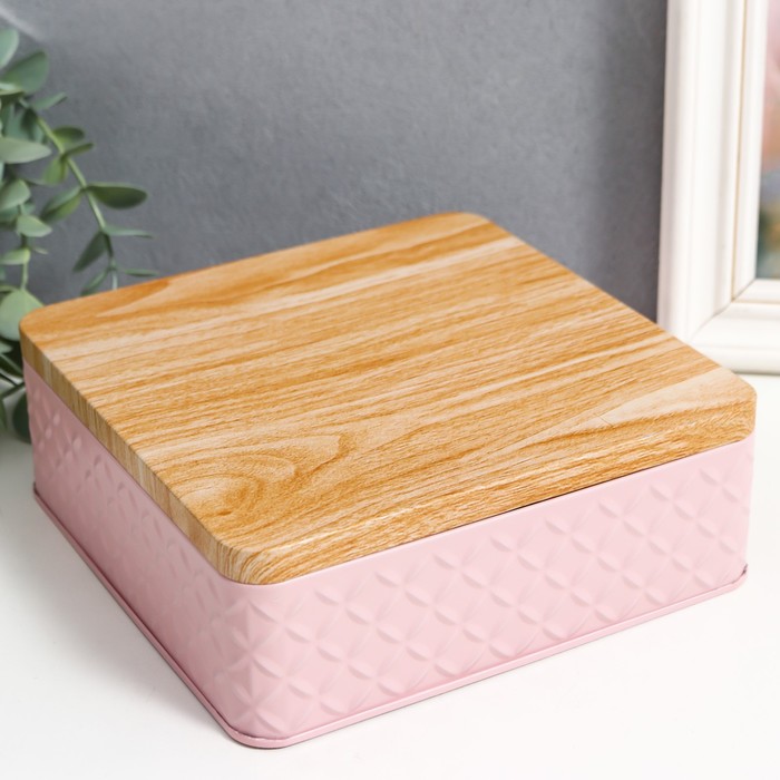 Шкатулка металл квадрат Ромбы розовая, крышка под дерево 6х17х17 см, Розовый
Шкатулка металл квадрат Ромбы розовая, крышка под дерево 6х17х17 см, Розовый