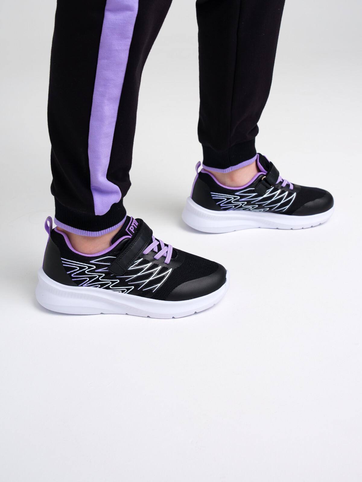 Кроссовки для девочек PlayToday, черный,белый,сиреневый, 36, Черный;белый;фиолетовый, 22327294
Кроссовки для девочек PlayToday, черный,белый,сиреневый, 36, Черный;белый;фиолетовый, 22327294