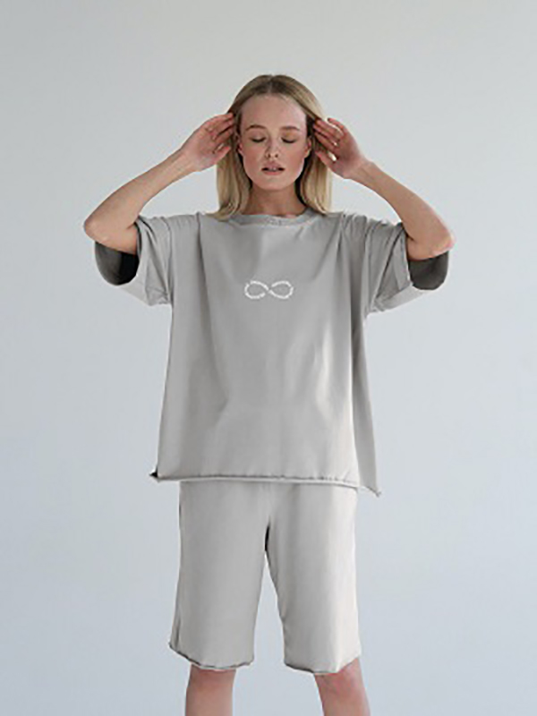 Футболка женская Родина TEE_W-PRM_LOVE_INFINITE-018 серая L, TEE_W-PRM_LOVE_INFINITE-018
Футболка женская Родина TEE_W-PRM_LOVE_INFINITE-018 серая L, TEE_W-PRM_LOVE_INFINITE-018