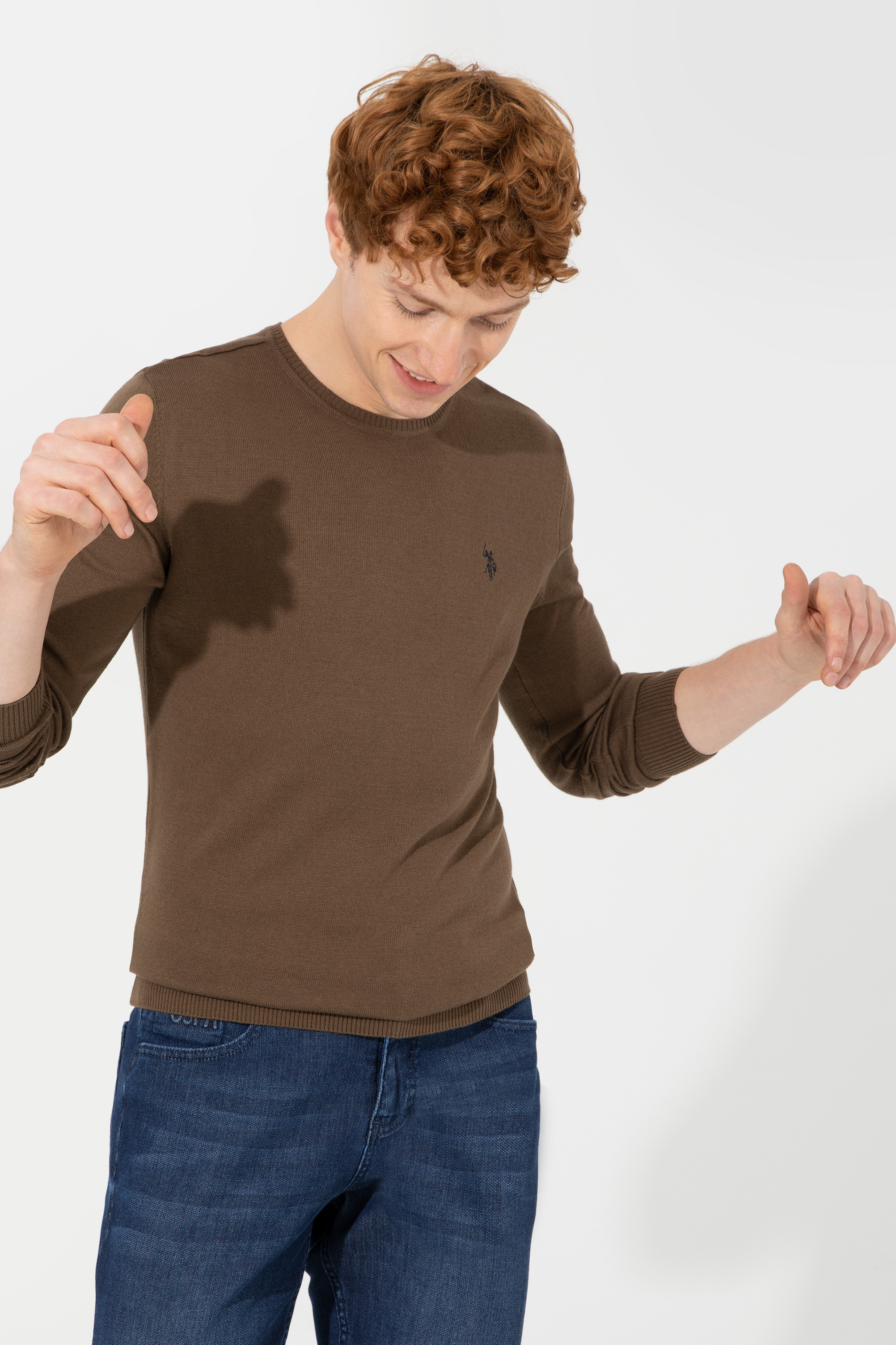Джемпер мужской U.S. POLO Assn. g081sz0tk0ernesto-sk22 коричневый XL, g081sz0tk0ernesto-sk22
Джемпер мужской U.S. POLO Assn. g081sz0tk0ernesto-sk22 коричневый XL, g081sz0tk0ernesto-sk22