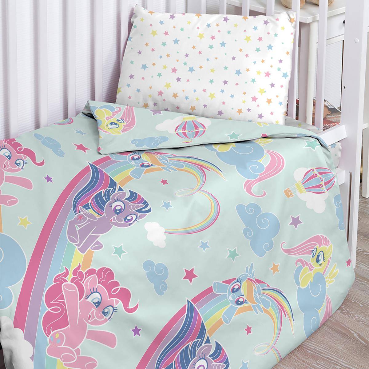 Детское (ясельное) Постельное Белье из Поплина «My Little Pony» (40х60) «Радужные пони»
Детское (ясельное) Постельное Белье из Поплина «My Little Pony» (40х60) «Радужные пони»