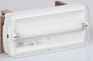 Legrand 661702 Автономный светильник аварийного освещения U21 - люминесцентный непостоянно
Legrand 661702 Автономный светильник аварийного освещения U21 - люминесцентный непостоянно