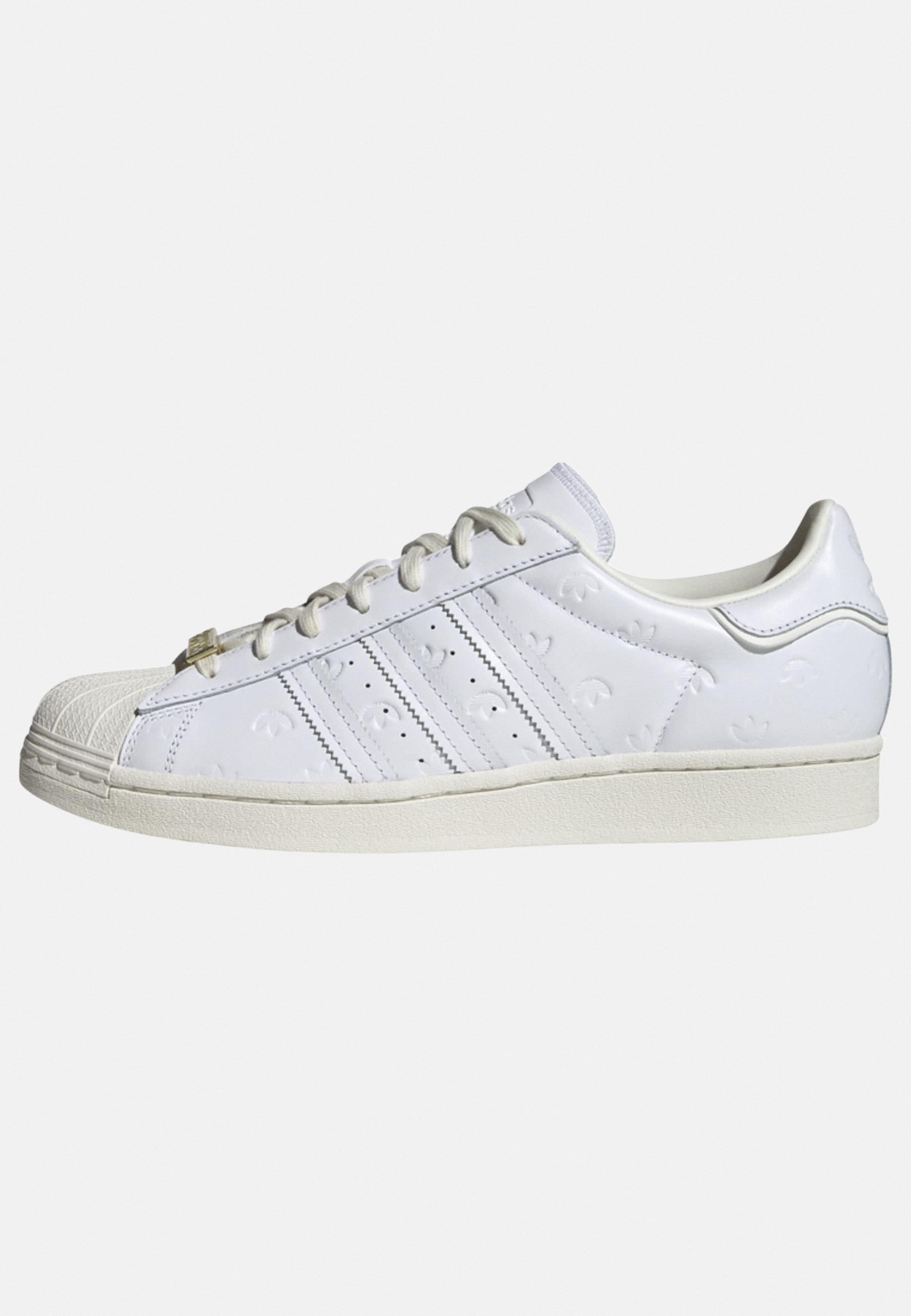 Кеды женские Adidas Originals Superstar Unisex белые 38 2/3 EU, Белый, Superstar Unisex
Кеды женские Adidas Originals Superstar Unisex белые 38 2/3 EU, Белый, Superstar Unisex