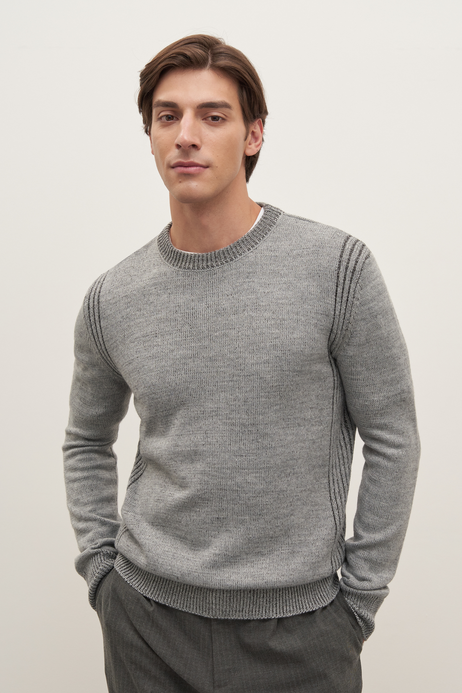 Джемпер мужской Finn Flare FAD21110 серый S, FAD21110 
Джемпер мужской Finn Flare FAD21110 серый S, FAD21110