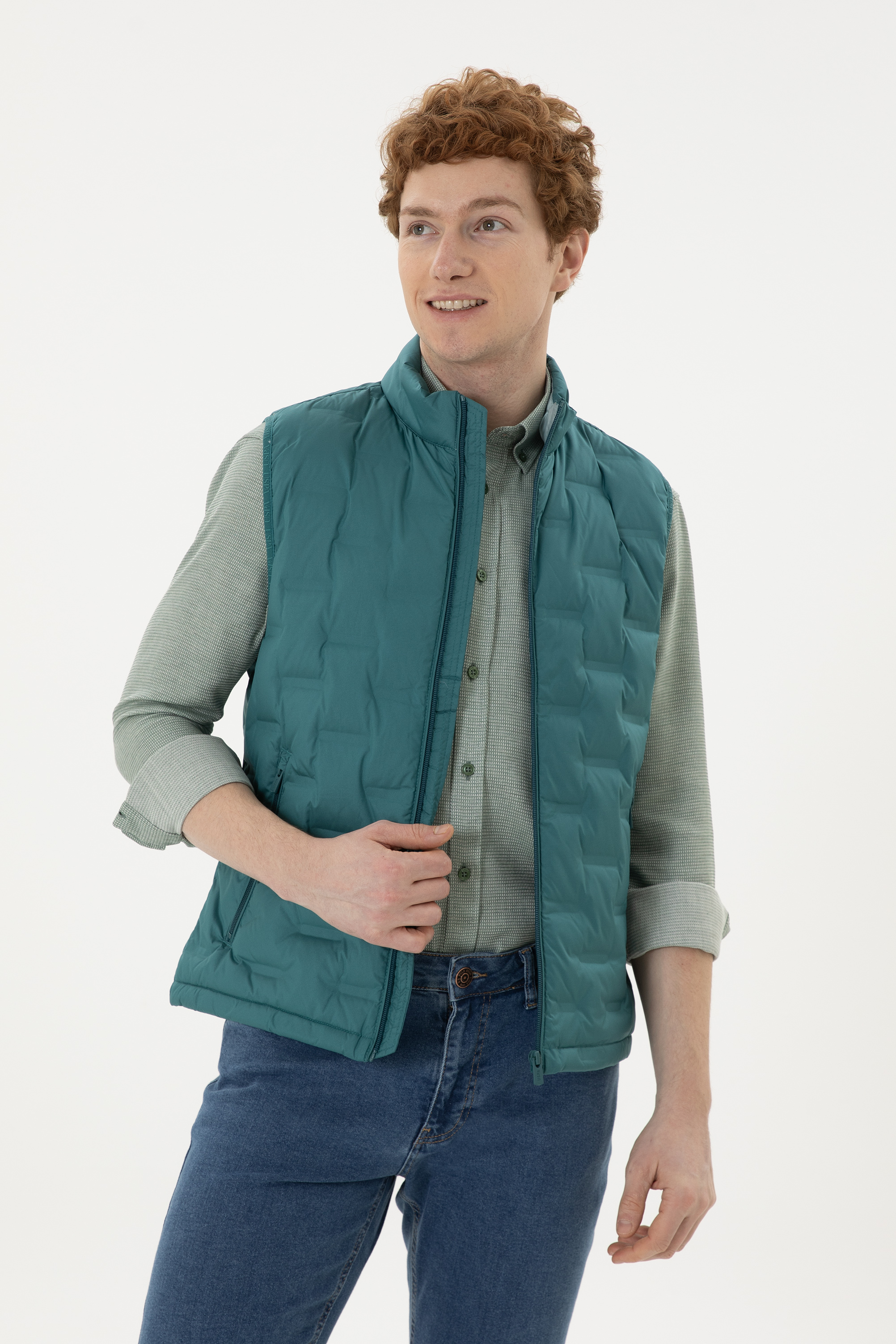 Утепленный жилет мужской U.S. POLO Assn. G081SZ0100BENEVENTO бирюзовый 54 RU, G081SZ0100BENEVENTO
Утепленный жилет мужской U.S. POLO Assn. G081SZ0100BENEVENTO бирюзовый 54 RU, G081SZ0100BENEVENTO