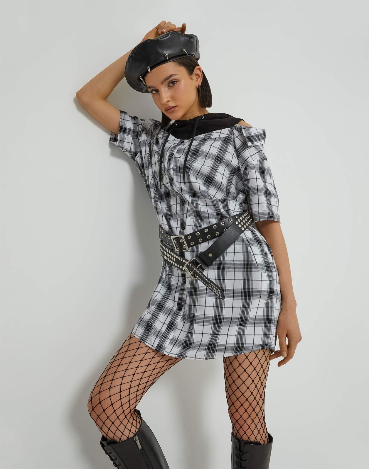 Платье для девочки Gloria Jeans GDR028161 белый/черный 9-11л/146, GDR028161
Платье для девочки Gloria Jeans GDR028161 белый/черный 9-11л/146, GDR028161