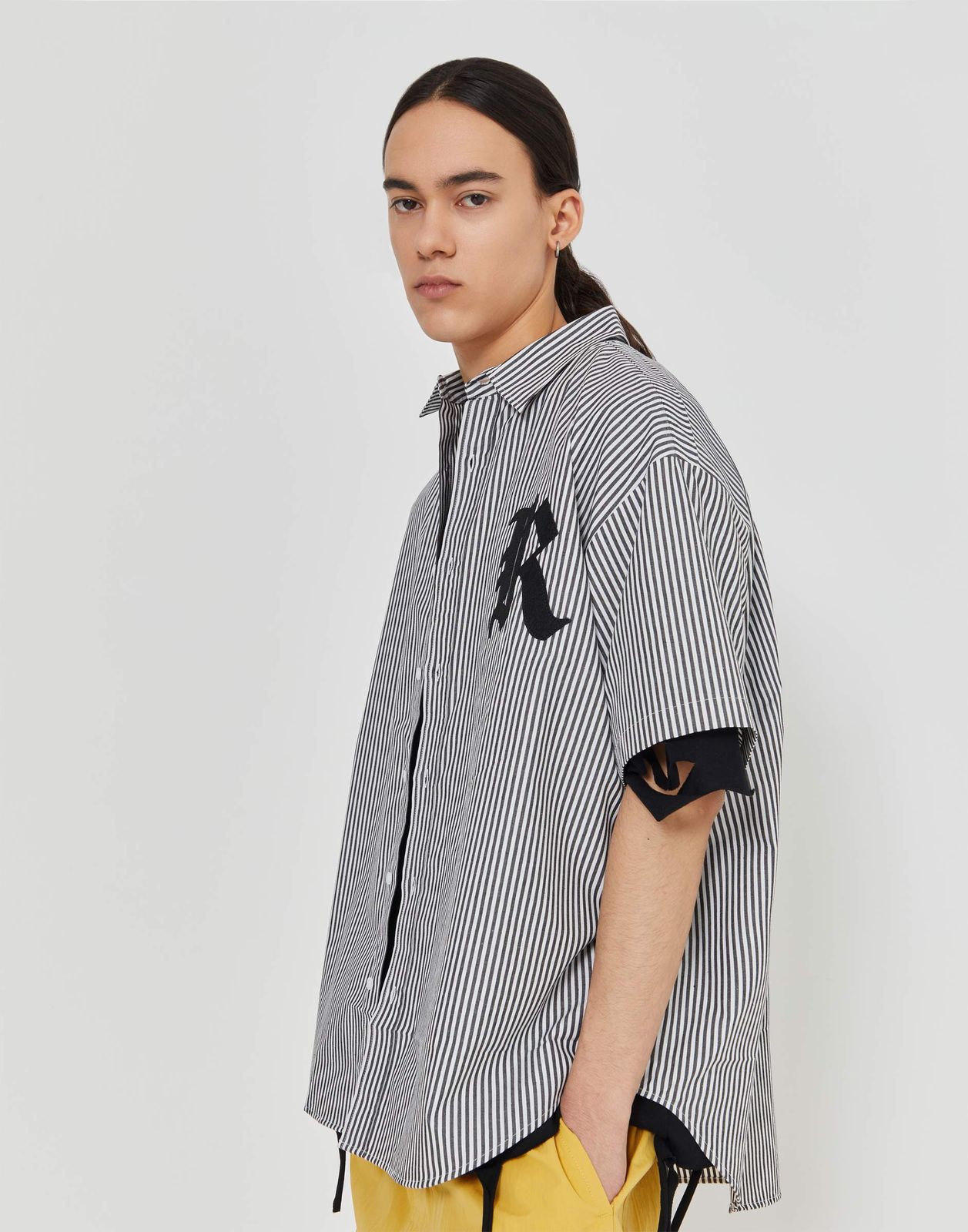 Рубашка для мальчика Gloria Jeans BWT001694 черный/белый 15-18л/182, BWT001694
Рубашка для мальчика Gloria Jeans BWT001694 черный/белый 15-18л/182, BWT001694