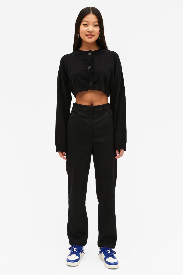 Брюки женские Monki 1138772001 черные 40 EU (доставка из-за рубежа), Черный, 1138772001 
Брюки женские Monki 1138772001 черные 40 EU (доставка из-за рубежа), Черный, 1138772001