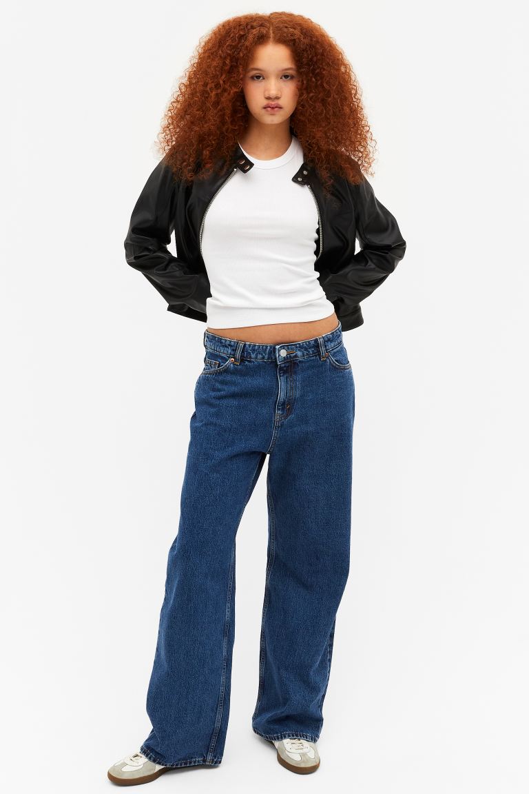 Джинсы женские Monki 1138448001 синие 38 EU (доставка из-за рубежа), Синий, 1138448001
Джинсы женские Monki 1138448001 синие 38 EU (доставка из-за рубежа), Синий, 1138448001