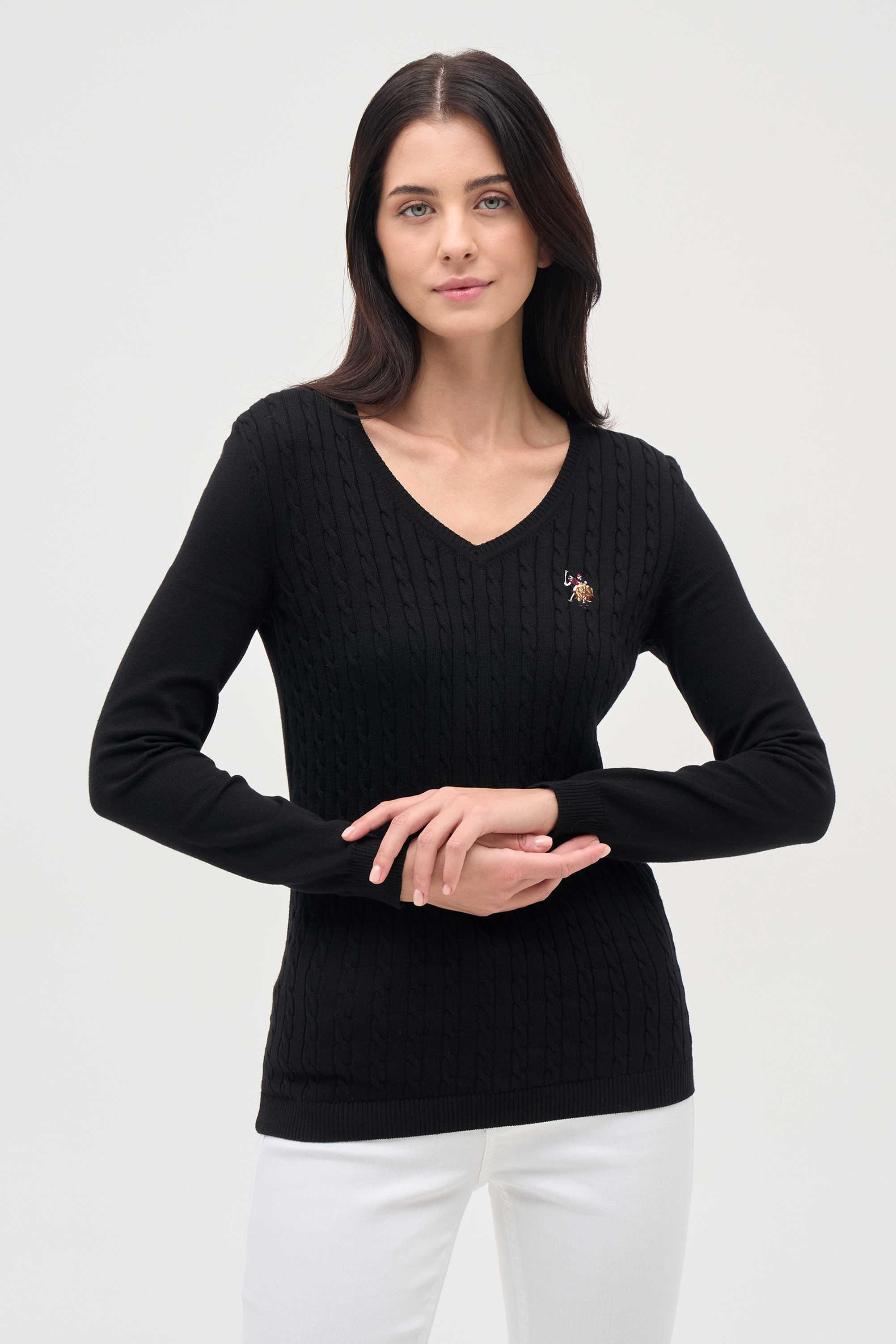 Пуловер женский U.S. POLO Assn. G082GL0TK0YTK03R-BSK23 черный XS, G082GL0TK0YTK03R-BSK23
Пуловер женский U.S. POLO Assn. G082GL0TK0YTK03R-BSK23 черный XS, G082GL0TK0YTK03R-BSK23