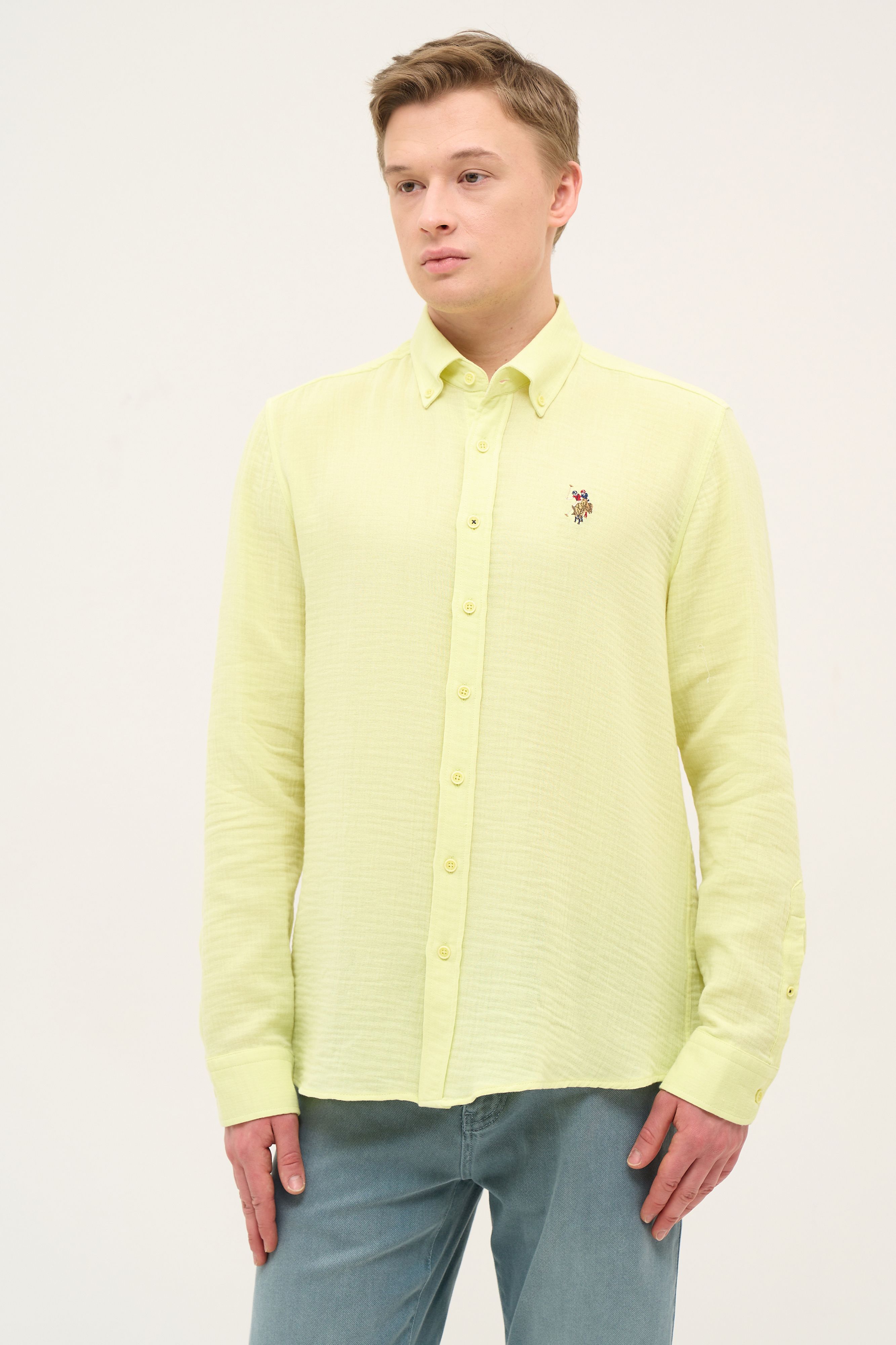 Рубашка мужская US Polo Assn G081SZ0040MUSLI желтая XL, Желтый, G081SZ0040MUSLI
Рубашка мужская US Polo Assn G081SZ0040MUSLI желтая XL, Желтый, G081SZ0040MUSLI