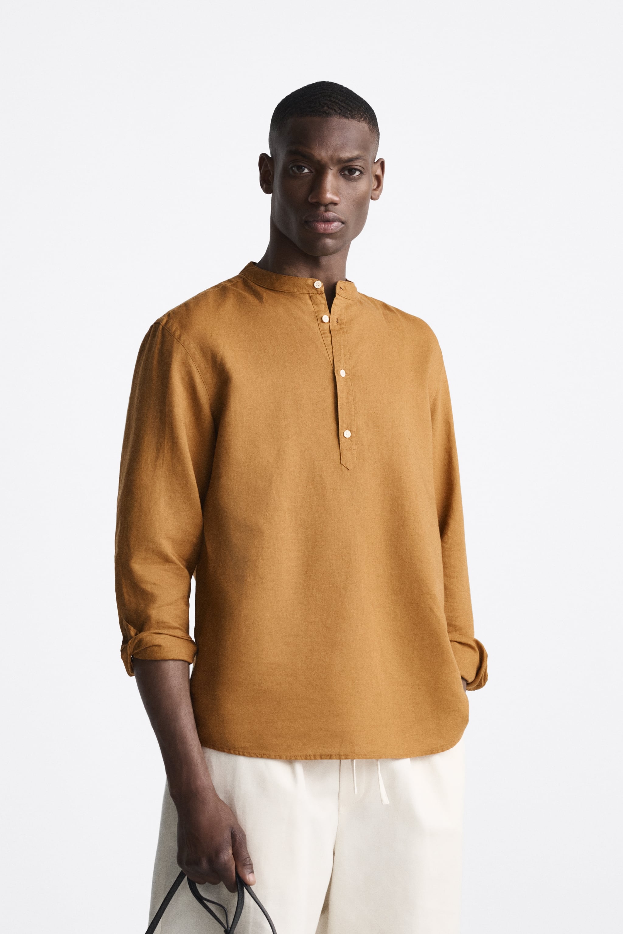 Рубашка мужская ZARA 08211309 оранжевая L (доставка из-за рубежа), Оранжевый, 08211309
Рубашка мужская ZARA 08211309 оранжевая L (доставка из-за рубежа), Оранжевый, 08211309