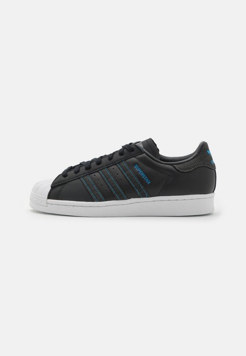 Кеды женские Adidas Originals Superstar Unisex черные 37 1/3 EU (доставка из-за рубежа), Черный, Superstar Unisex
Кеды женские Adidas Originals Superstar Unisex черные 37 1/3 EU (доставка из-за рубежа), Черный, Superstar Unisex