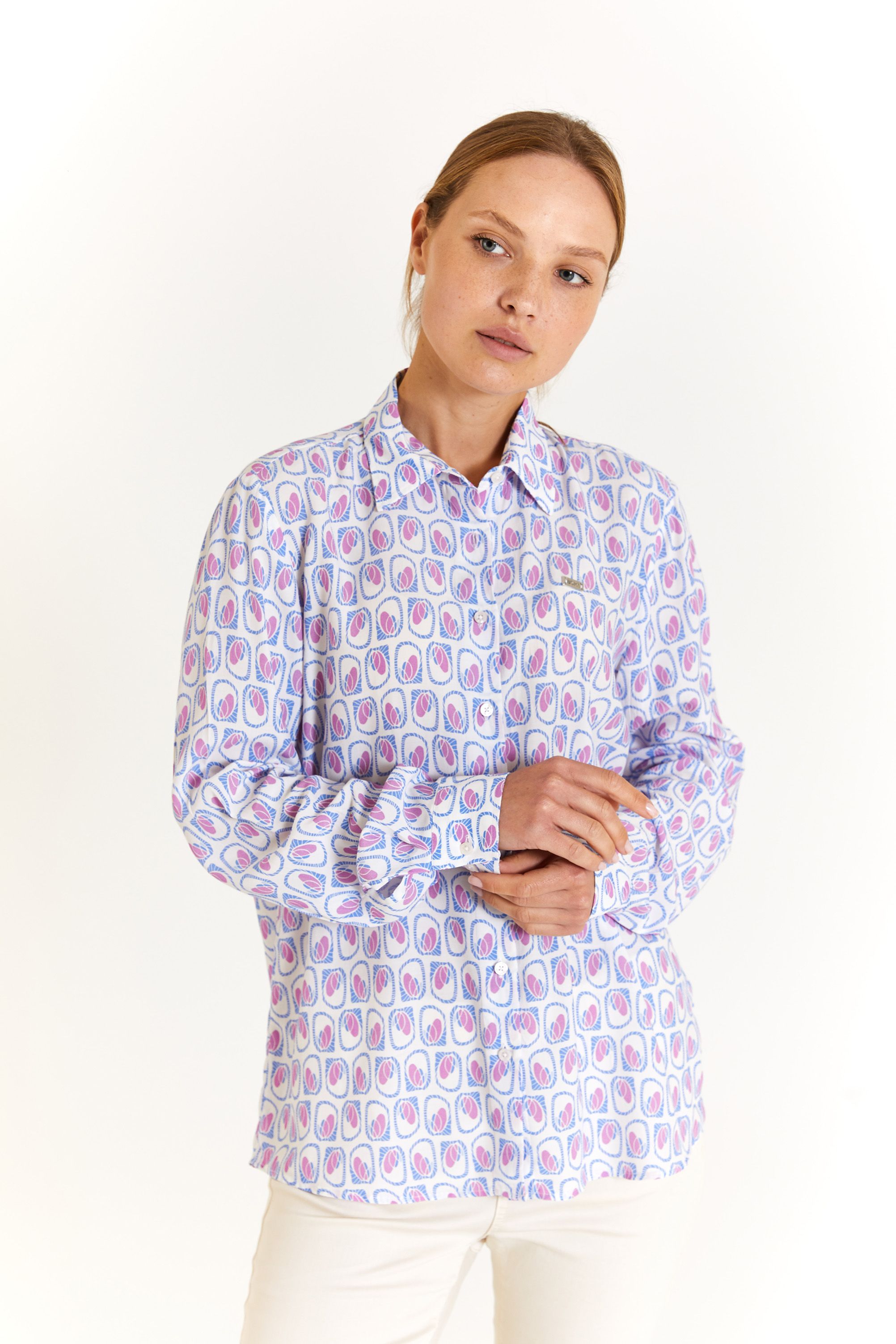 Рубашка женская U.S. POLO Assn. G082GL0040YUA фиолетовая 34, Фиолетовый, G082GL0040YUA
Рубашка женская U.S. POLO Assn. G082GL0040YUA фиолетовая 34, Фиолетовый, G082GL0040YUA