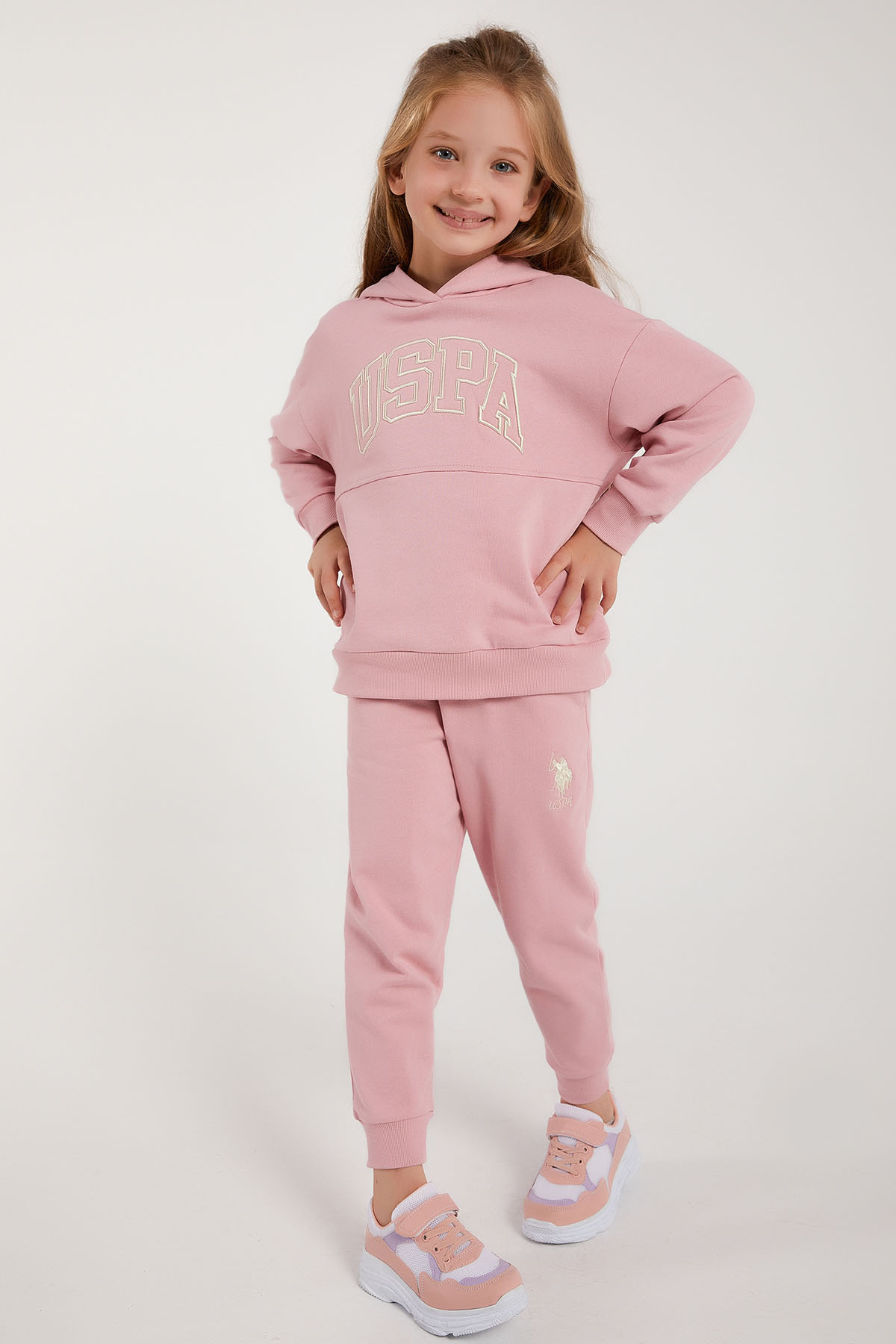 Костюм повседневный US Polo Assn G084SZ0HF0US1205, золотой, 152, Розовый, G084SZ0HF0US1205
Костюм повседневный US Polo Assn G084SZ0HF0US1205, золотой, 152, Розовый, G084SZ0HF0US1205