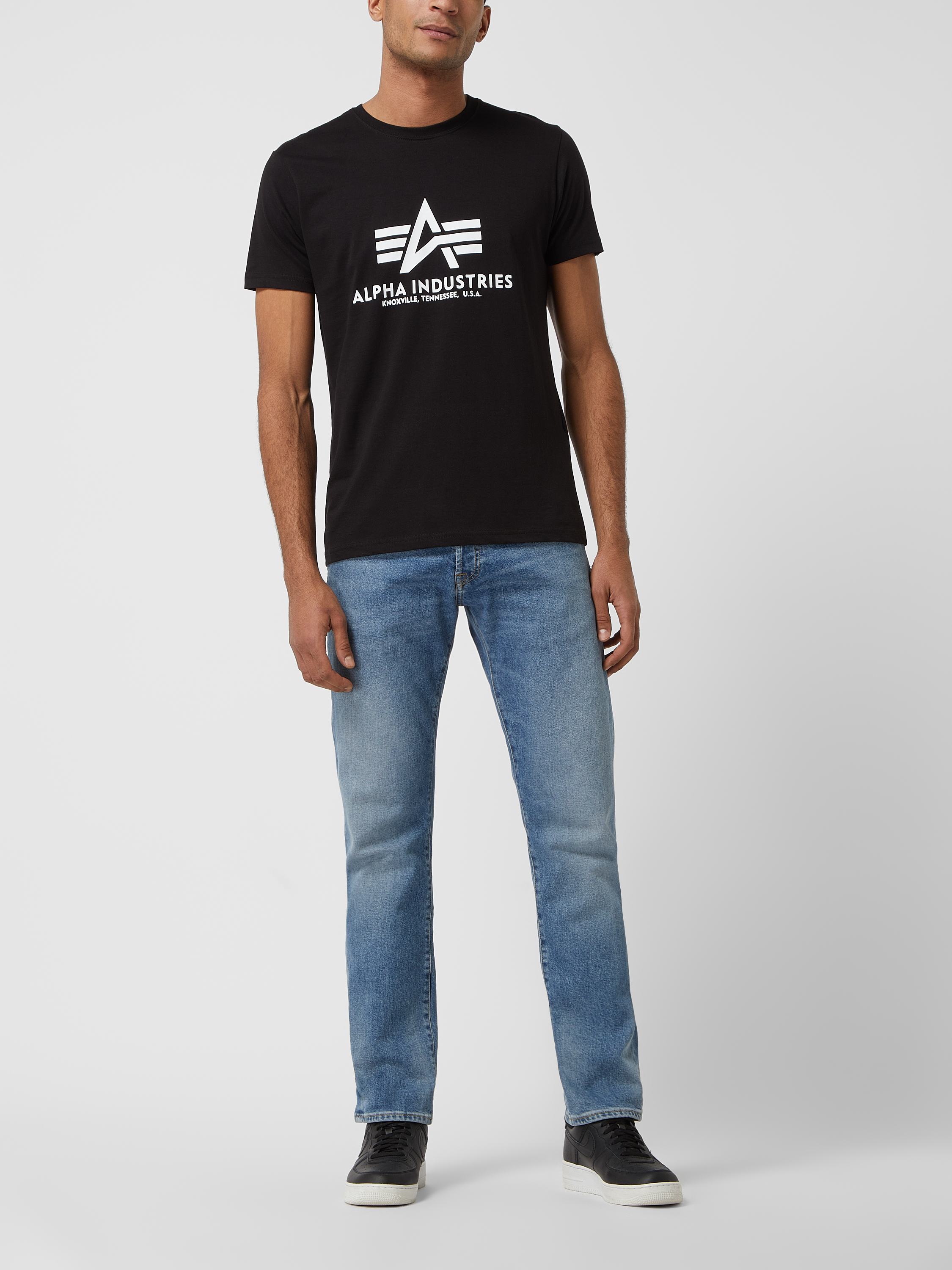 Футболка мужская Alpha Industries 1717406 черная L доставка из-за рубежа, Черный, 1717406
Футболка мужская Alpha Industries 1717406 черная L доставка из-за рубежа, Черный, 1717406
