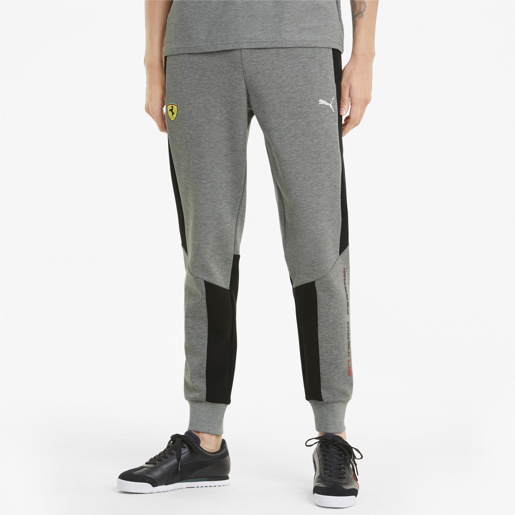 Спортивные брюки мужские PUMA Ferrari Race Sweat Pants cc серые L, Серый, Ferrari Race Sweat Pants cc
Спортивные брюки мужские PUMA Ferrari Race Sweat Pants cc серые L, Серый, Ferrari Race Sweat Pants cc