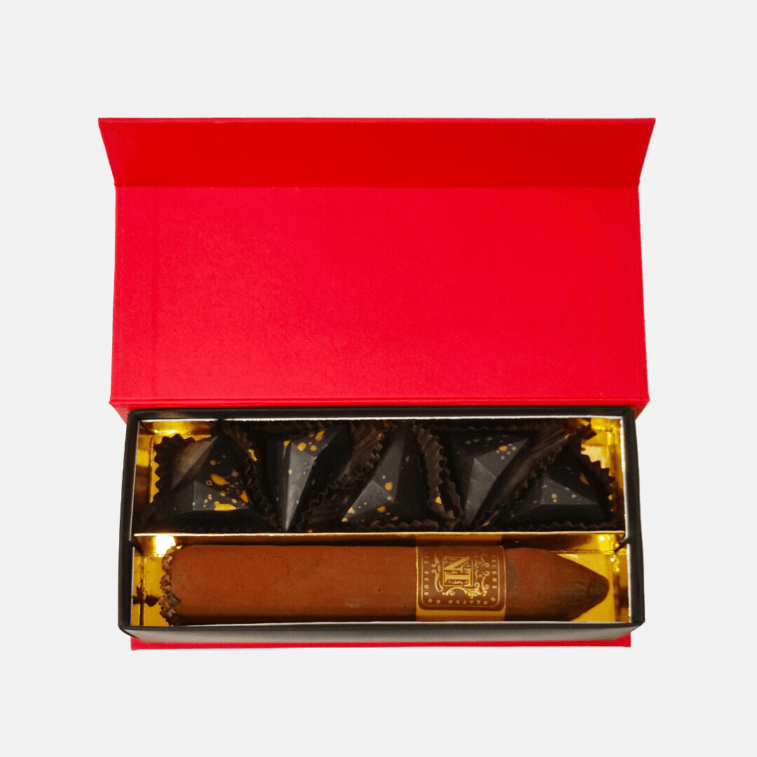 Шоколадная сигара Мускадин и конфеты Гран Марнье ручной работы Николя Тибо, 170 г
Шоколадная сигара Мускадин и конфеты Гран Марнье ручной работы Николя Тибо, 170 г