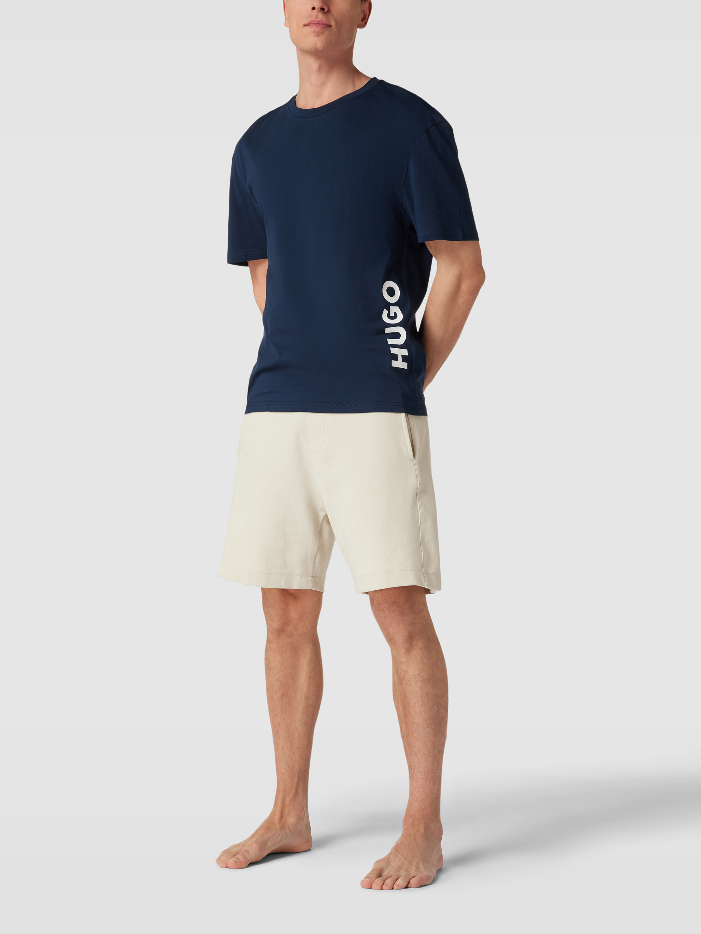 Футболка домашняя мужская HUGO 1737816 синяя 2XL доставка из-за рубежа, Синий, 1737816
Футболка домашняя мужская HUGO 1737816 синяя 2XL доставка из-за рубежа, Синий, 1737816