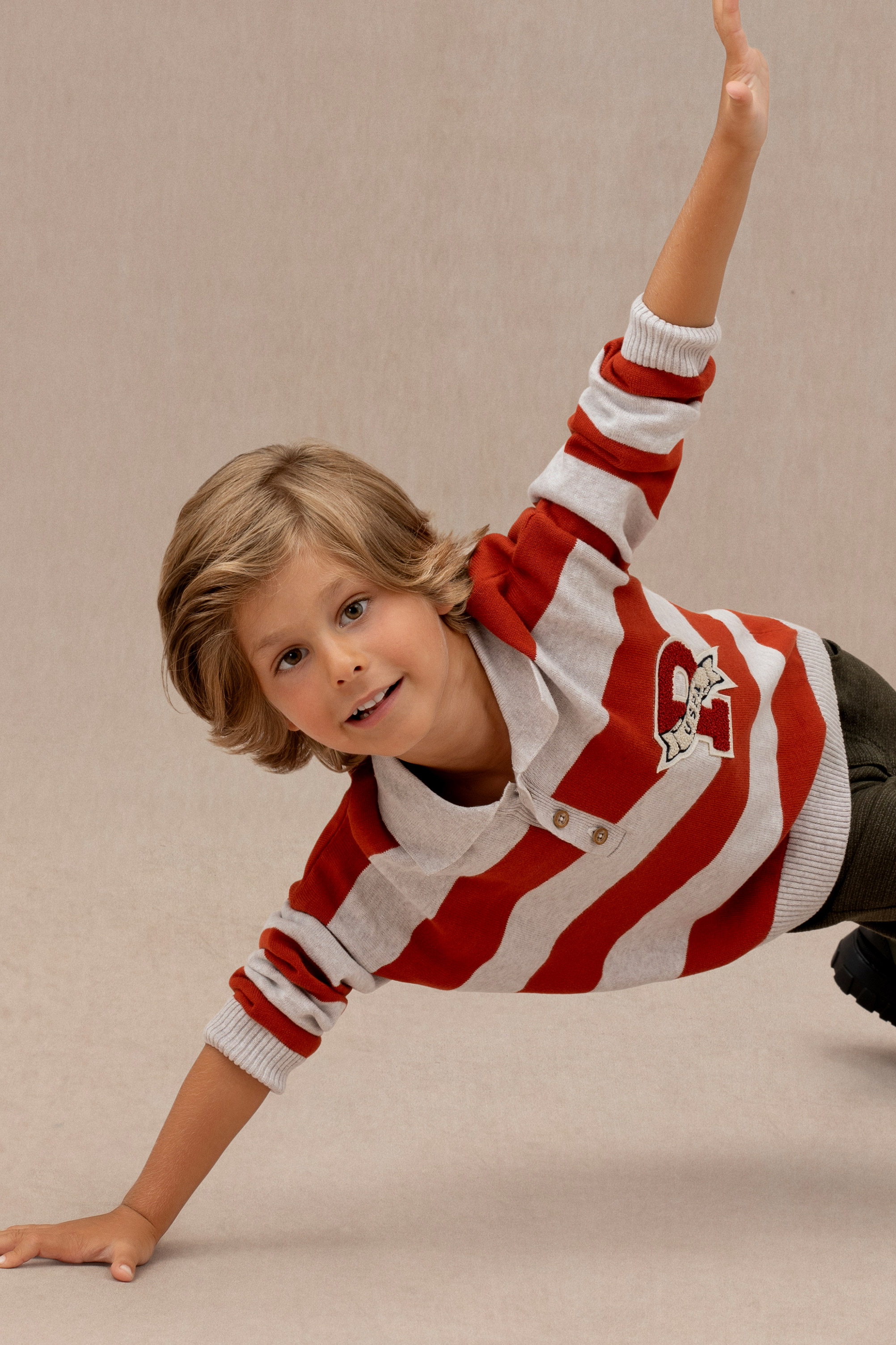 Свитер детский US Polo Assn G083SZ0TK0AFORTKIDS_VR225, светло-серый, красный, 104, G083SZ0TK0AFORTKIDS_VR225
Свитер детский US Polo Assn G083SZ0TK0AFORTKIDS_VR225, светло-серый, красный, 104, G083SZ0TK0AFORTKIDS_VR225