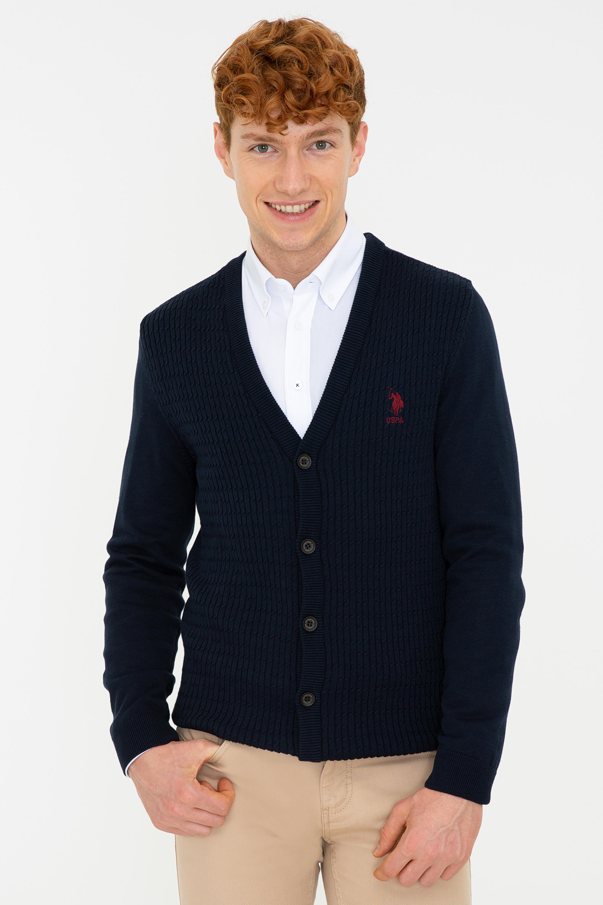 Кардиган мужской G081GL0TH0GROVER-GLBSK21 U.S. POLO Assn. синий L, G081GL0TH0GROVER-GLBSK21
Кардиган мужской G081GL0TH0GROVER-GLBSK21 U.S. POLO Assn. синий L, G081GL0TH0GROVER-GLBSK21