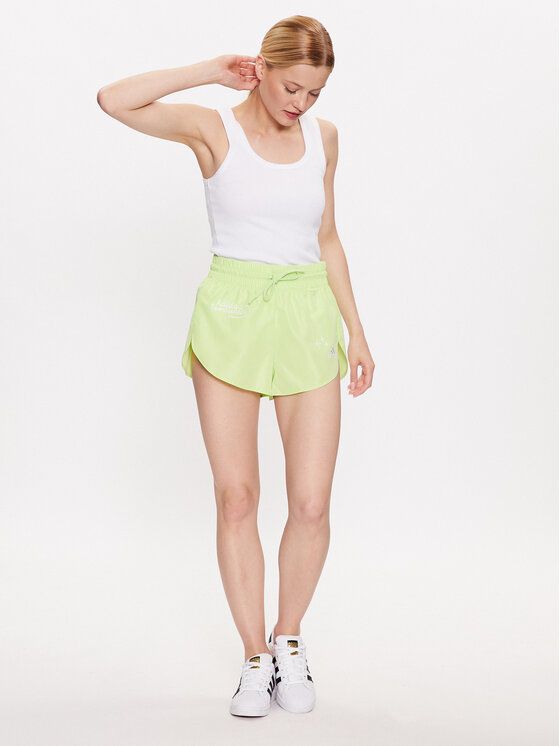 Cпортивные шорты женские Adidas 302288533 зеленые XS (доставка из-за рубежа), Зеленый, 0000302288533
Cпортивные шорты женские Adidas 302288533 зеленые XS (доставка из-за рубежа), Зеленый, 0000302288533