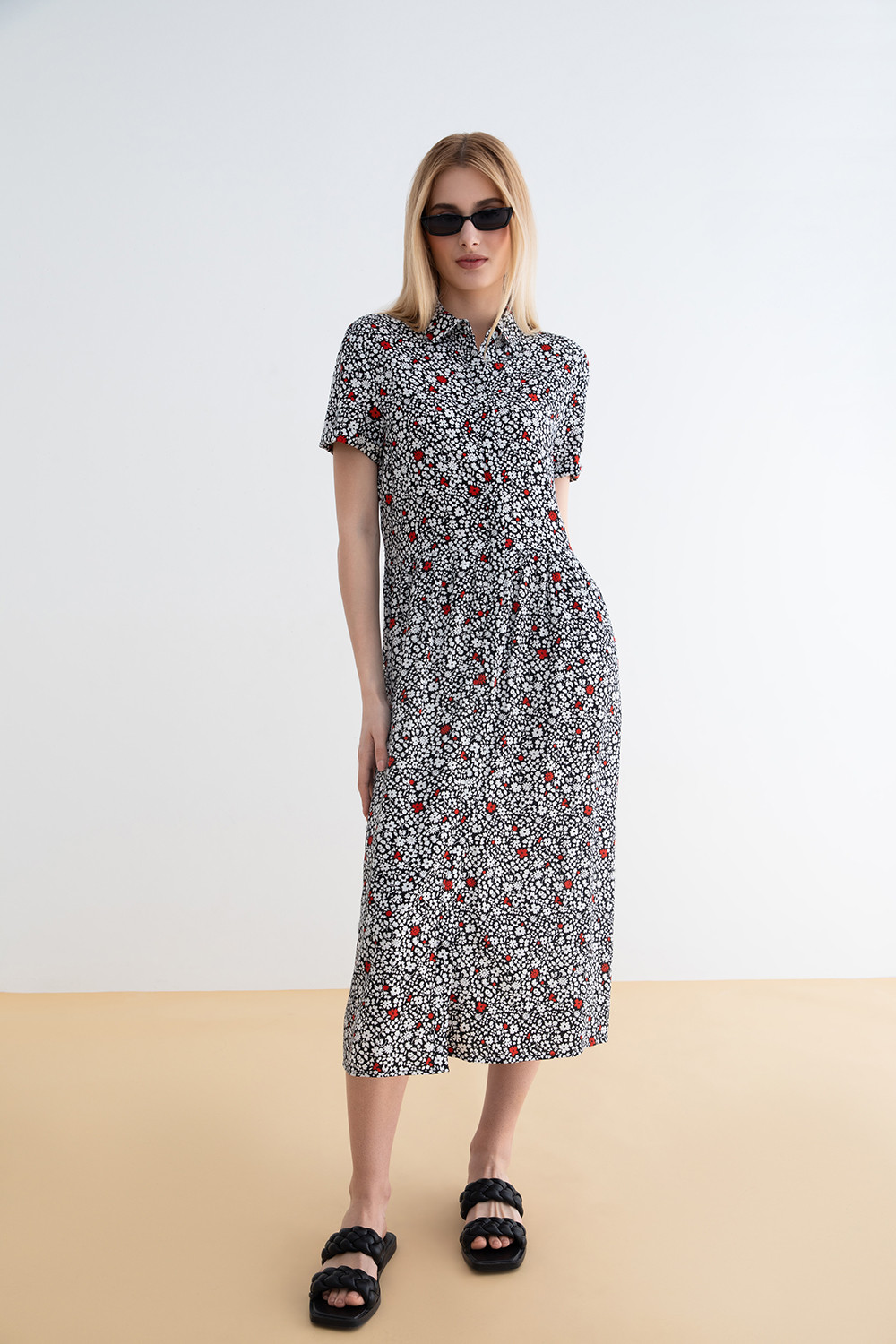 Платье-рубашка женское Concept Club 10200200811 черное S, 10200200811 
Платье-рубашка женское Concept Club 10200200811 черное S, 10200200811