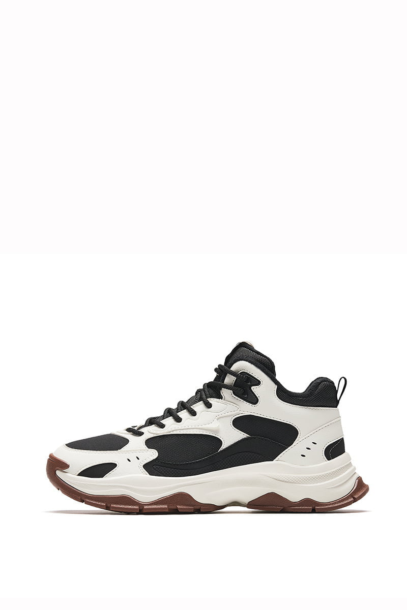 Спортивные кроссовки женские Anta Padded Shoes URBAN OUTDOOR A-WARM черные 7 US, Черный, Padded Shoes URBAN OUTDOOR A-WARM
Спортивные кроссовки женские Anta Padded Shoes URBAN OUTDOOR A-WARM черные 7 US, Черный, Padded Shoes URBAN OUTDOOR A-WARM