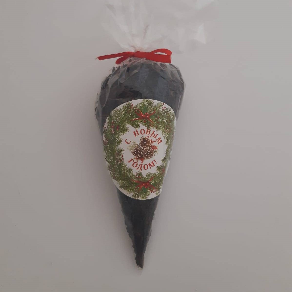 Чёрный чай Кладовая Кавказа Королевский десерт с новым годом, 50 г 
Чёрный чай Кладовая Кавказа Королевский десерт с новым годом, 50 г