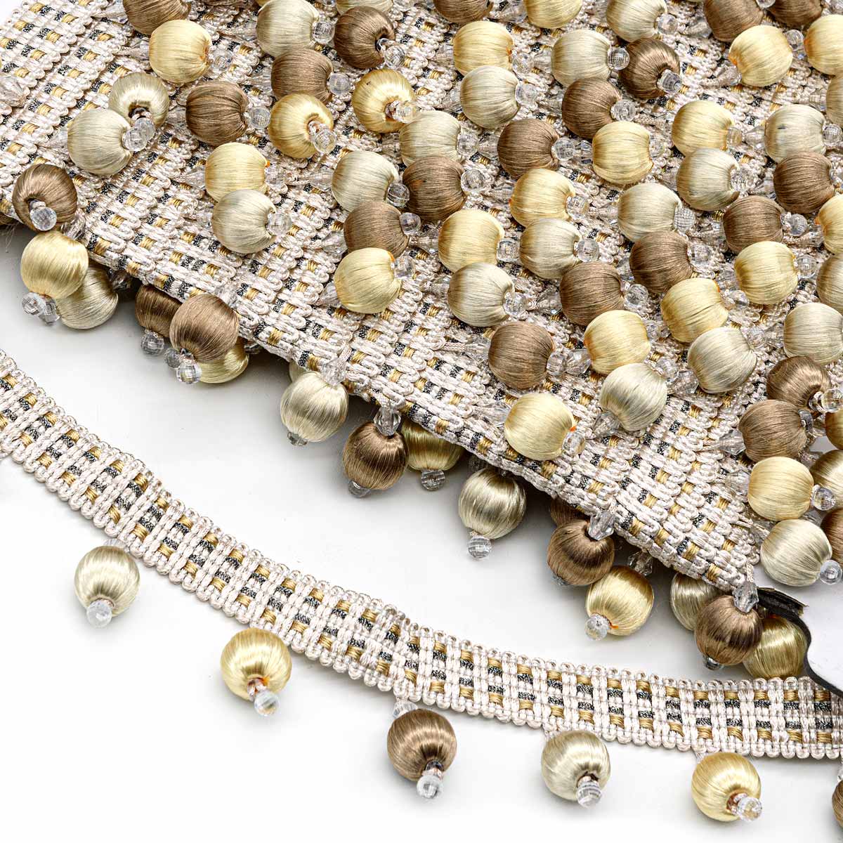 фото Mz2018-1 бахрома 'бубенчики-шарики' 5см*12м, d1,5см айрис