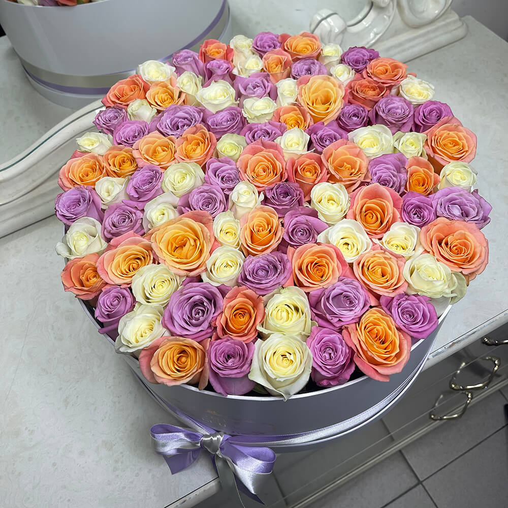 Цветы в коробке Venus in Fleurs Микс из роз "Яркая нежность" 809071, Микс из роз "Яркая нежность"
Цветы в коробке Venus in Fleurs Микс из роз "Яркая нежность" 809071, Микс из роз "Яркая нежность"