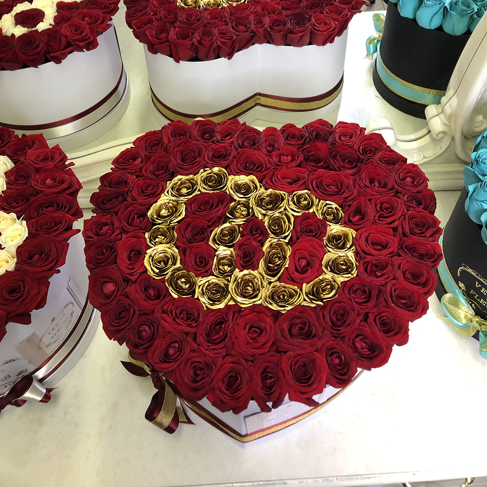 Цветы в коробке Venus in Fleurs Композиция "Обручальные кольца" в коробке 808148, Композиция "Обручальные кольца" в коробке
Цветы в коробке Venus in Fleurs Композиция "Обручальные кольца" в коробке 808148, Композиция "Обручальные кольца" в коробке