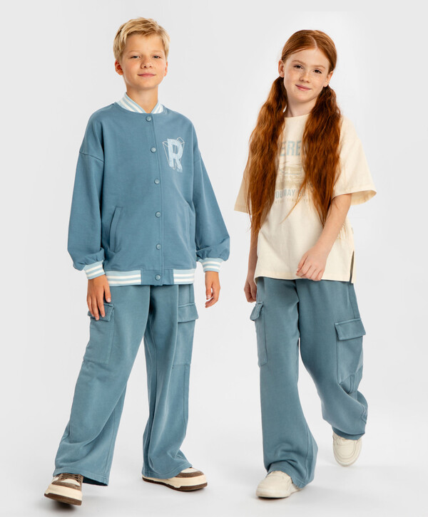 Брюки карго широкие с эффектом варки синие детские Button Blue, 146, 224BBGJC5609, Синий, 224BBGJC5609
Брюки карго широкие с эффектом варки синие детские Button Blue, 146, 224BBGJC5609, Синий, 224BBGJC5609