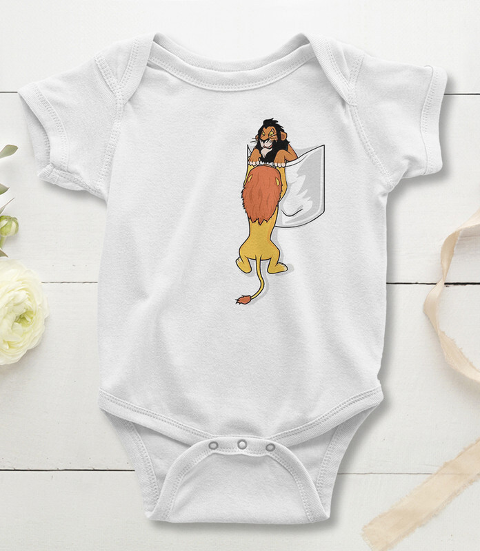 Боди детское WILD CHILD Лев в кармашке / Шрам и Муфаса, цв.белый р.56, Лев в кармашке / Шрам и Муфаса
Боди детское WILD CHILD Лев в кармашке / Шрам и Муфаса, цв.белый р.56, Лев в кармашке / Шрам и Муфаса