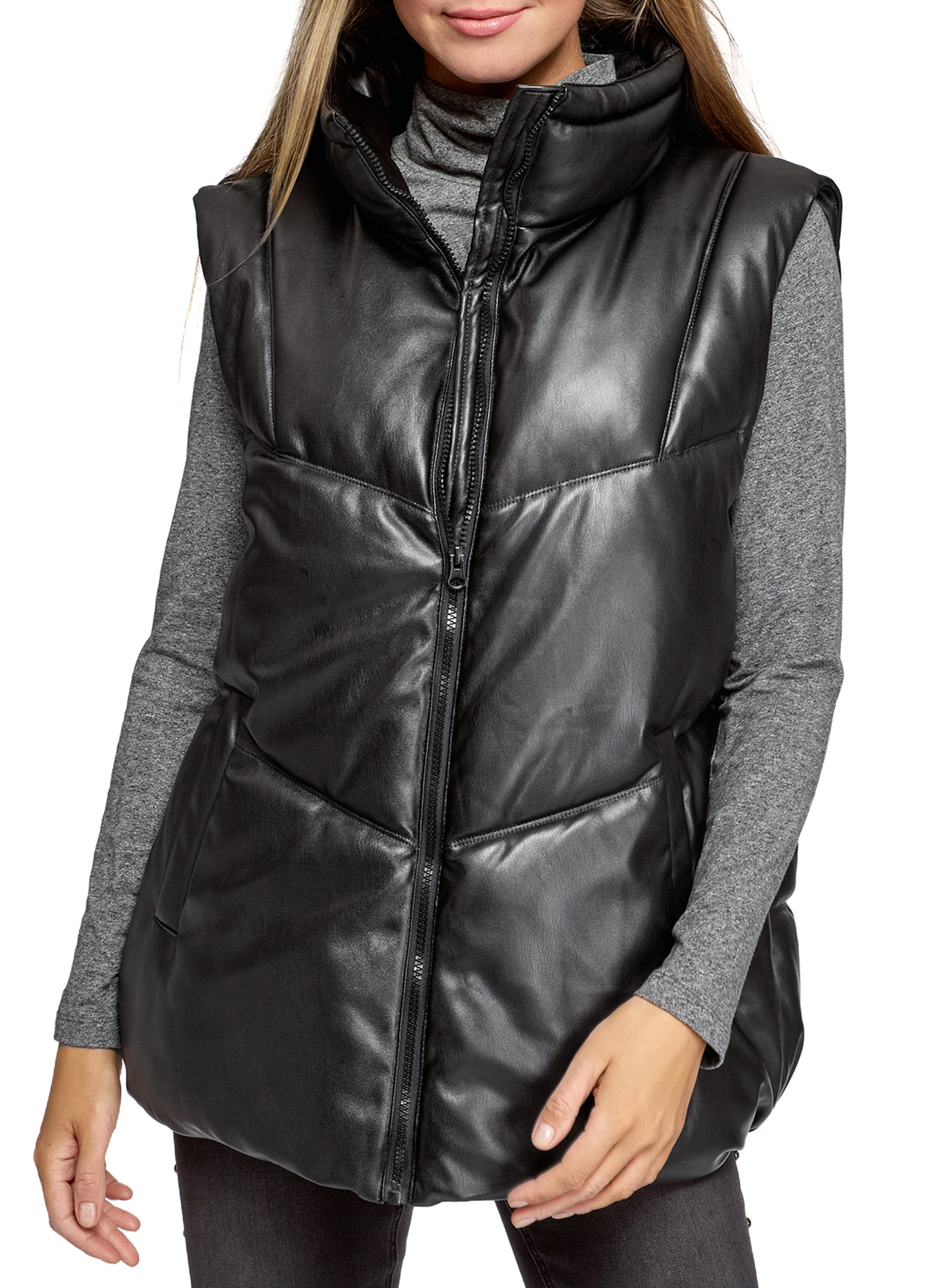 фото Утепленный жилет женский oodji 18c04001 черный 38/170