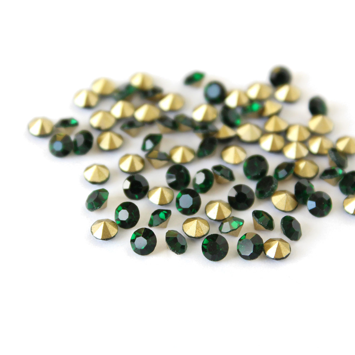 Стразы конусовидные риволи 3,8мм, ss16, 144шт (стекло) (205), Прозрачный
Стразы конусовидные риволи 3,8мм, ss16, 144шт (стекло) (205), Прозрачный