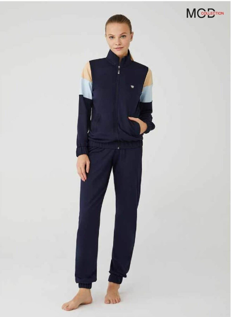 Костюм женский FRESHNESS Freshness.3370 синий L (доставка из-за рубежа), Freshness.3370
Костюм женский FRESHNESS Freshness.3370 синий L (доставка из-за рубежа), Freshness.3370