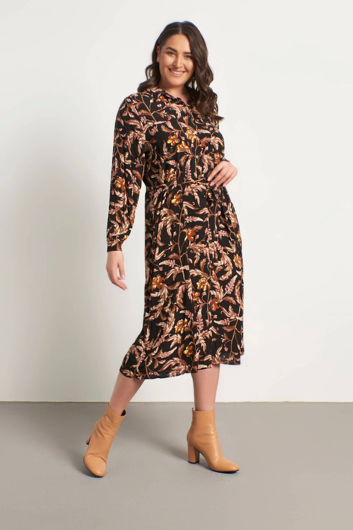 Платье женское My Line Moda 1183 коричневое 52 RU (товары доставляются из-за рубежа), Коричневый, 1183
Платье женское My Line Moda 1183 коричневое 52 RU (товары доставляются из-за рубежа), Коричневый, 1183