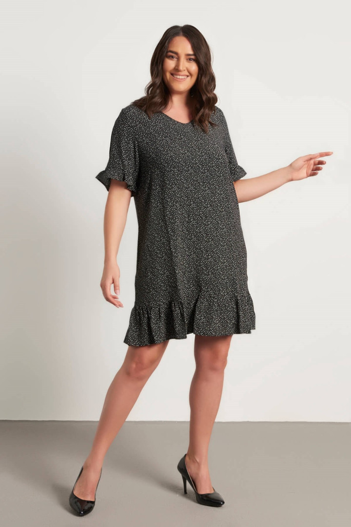 Платье женское My Line Moda 1132 черное 48 RU (товары доставляются из-за рубежа), 1132
Платье женское My Line Moda 1132 черное 48 RU (товары доставляются из-за рубежа), 1132