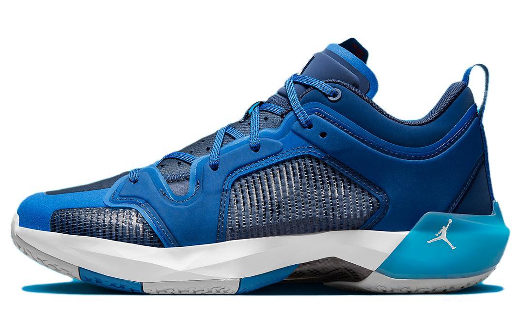 Кроссовки унисекс Jordan Air Jordan 37 Low Fraternity синие 40.5 EU, Синий, Air Jordan 37 Low Fraternity
Кроссовки унисекс Jordan Air Jordan 37 Low Fraternity синие 40.5 EU, Синий, Air Jordan 37 Low Fraternity