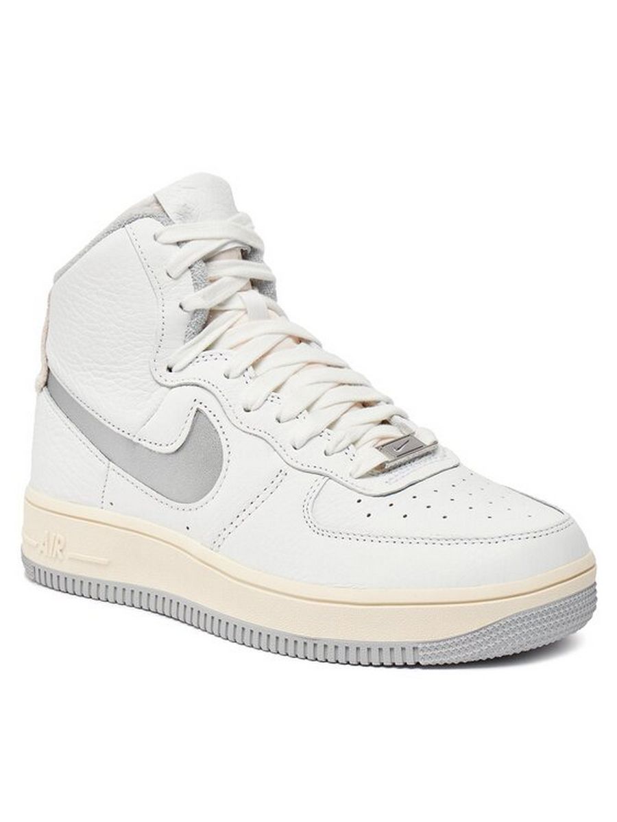Кеды женские Nike Air Force 1 Sculpt DC3590 101 белые 39 EU, Белый, Air Force 1 Sculpt DC3590 101
Кеды женские Nike Air Force 1 Sculpt DC3590 101 белые 39 EU, Белый, Air Force 1 Sculpt DC3590 101
